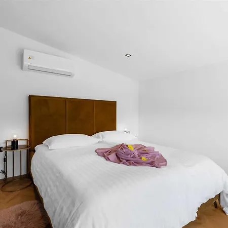 Villa Cesarica By Kompas Vodnjan