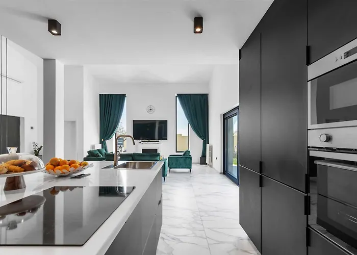 Villa Cesarica By Kompas *