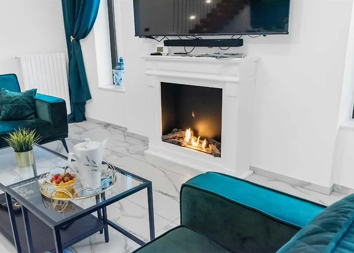 Cesarica By Kompas *