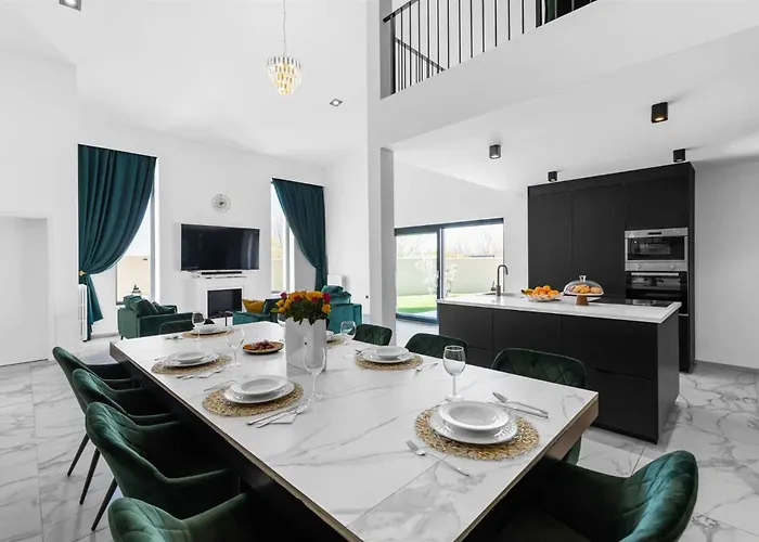 Cesarica By Kompas * Vodnjan