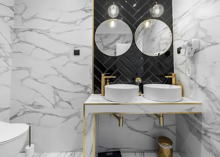 Cesarica By Kompas *