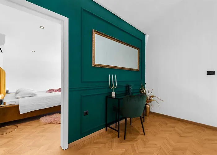 Cesarica By Kompas *